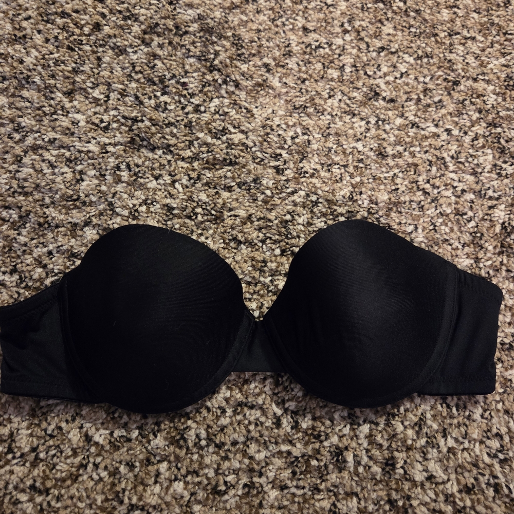 SO Black Strapless Smooth Bandeau Bra